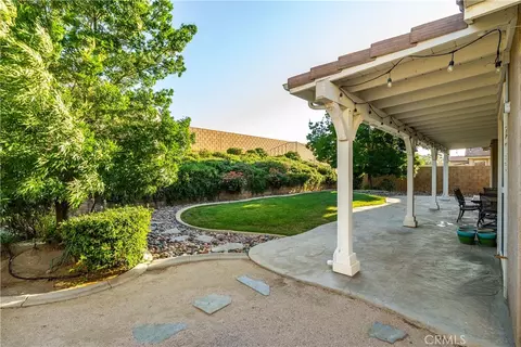Exterior - 7044 Lyric Ave, Lancaster, CA 93536 photo 9 of 16