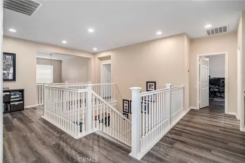 Entry Way - 7044 Lyric Ave, Lancaster, CA 93536 photo 7 of 8