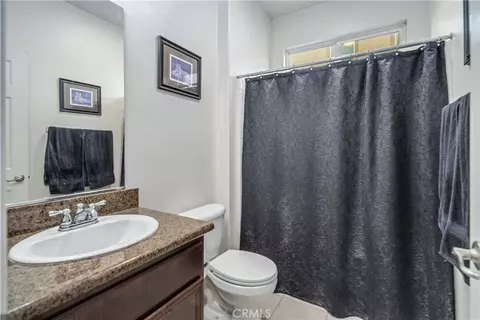 Bath - 7044 Lyric Ave, Lancaster, CA 93536 photo 1 of 3