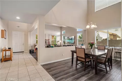 Entry Way - 7044 Lyric Ave, Lancaster, CA 93536 photo 2 of 8