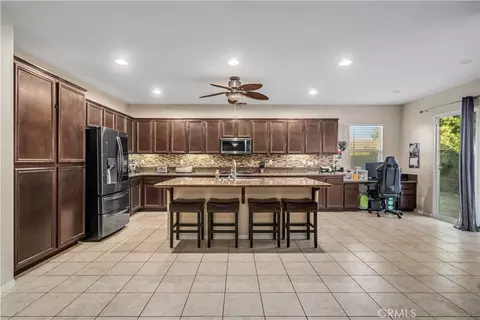 Kitchen - 7044 Lyric Ave, Lancaster, CA 93536 photo 1 of 3