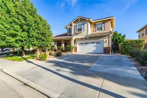 Exterior - 7044 Lyric Ave, Lancaster, CA 93536 photo 14 of 16