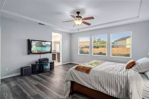 Bedroom - 7044 Lyric Ave, Lancaster, CA 93536 photo 3 of 5