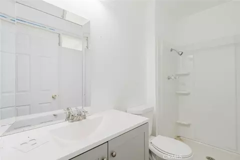 Bath - 40155 176th St E, Palmdale, CA 93591 photo 1 of 1
