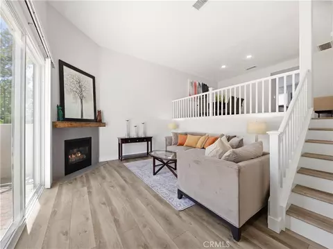 25710 Holiday #C, Stevenson Ranch, CA 91381
