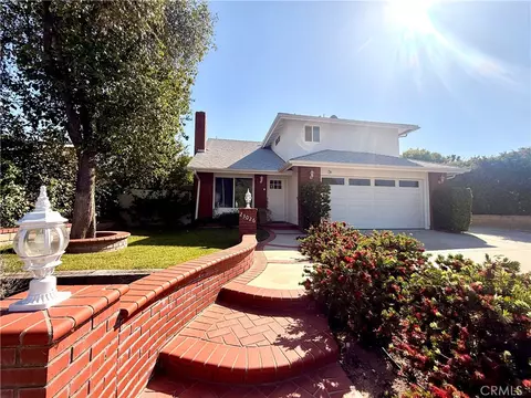 23026 Ash Glen Cir, Valencia, CA 91354