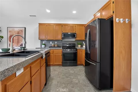 Kitchen - 2749 Ophelia Ct, Simi Valley, CA 93063 photo 3 of 5