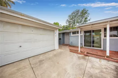 7421 Ostrom Ave, Van Nuys, CA 91406