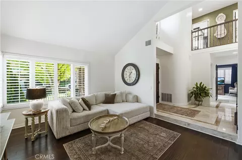 Entry Way - 22029 Rodeffer Pl, Saugus, CA 91350 photo 2 of 3