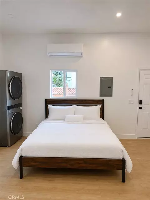 Bedroom - 14720 Valerio, Van Nuys, CA 91405 photo 1 of 7