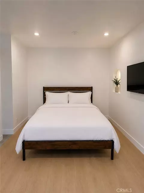 Bedroom - 14720 Valerio, Van Nuys, CA 91405 photo 2 of 7