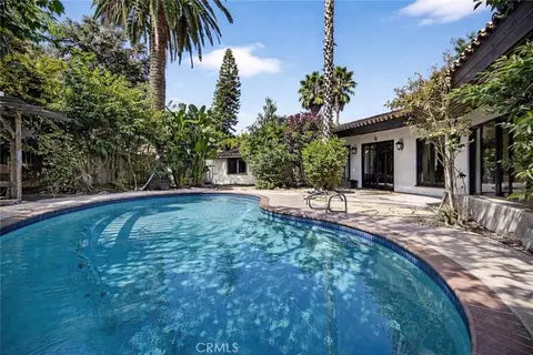 Exterior - 14720 Valerio, Van Nuys, CA 91405 photo 6 of 7
