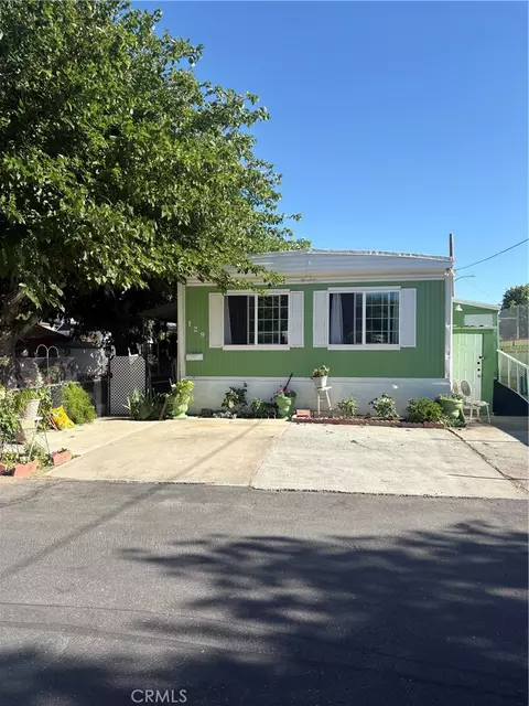 37311 47th St E #129, Palmdale, CA 93552