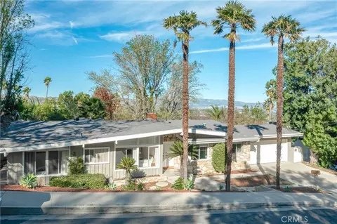 5618 Wilhelmina Ave, Woodland Hills, CA 91367