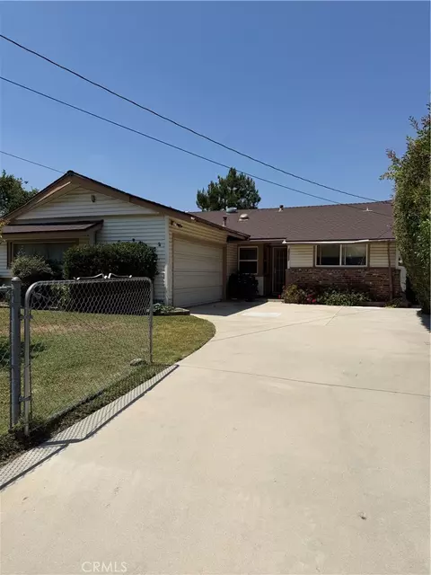 25259 De Wolfe, Newhall, CA 91321 photo 2