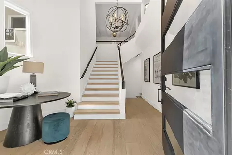 4148 Sunswept Dr, Studio City, CA 91604