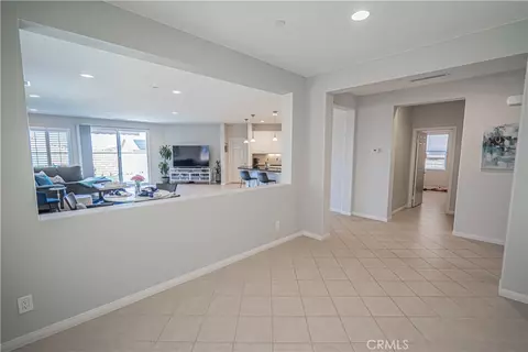 Entry Way - 20311 Amorette Ct, Saugus, CA 91350 photo 3 of 3
