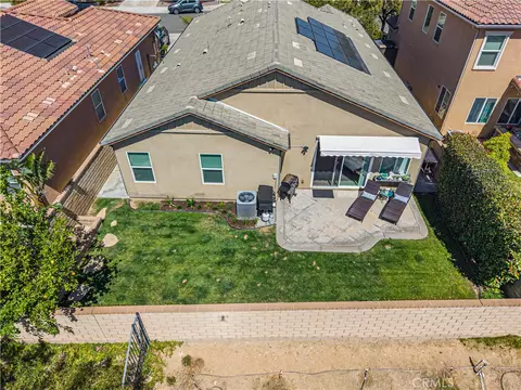 View/Area - 20311 Amorette Ct, Saugus, CA 91350 photo 2 of 4