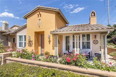 23723 Maple Leaf Ct, Valencia, CA 91354
