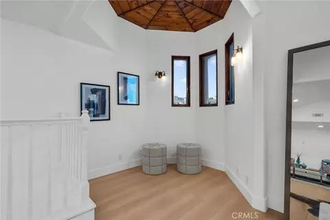 Entry Way - 3933 Sunset, Channel Islands Beach, CA 93035 photo 2 of 3