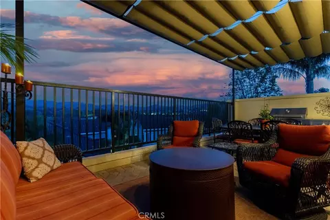 650 Ivywood Ln #E, Simi Valley, CA 93065