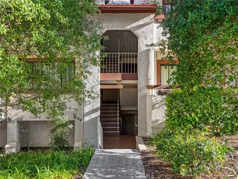 18053 Sundowner Way #626, Canyon Country, CA 91387