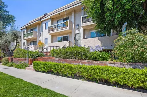 5055 Coldwater Canyon Ave #105, Sherman Oaks, CA 91423