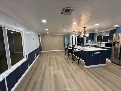 8801 Eton Ave #64, Canoga Park, CA 91304