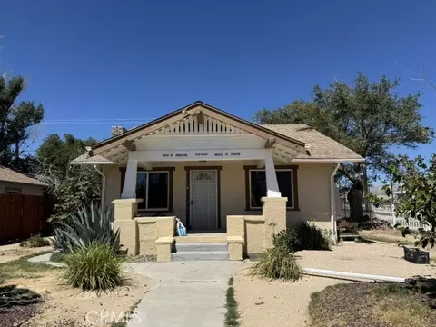 15957 K, Mojave, CA 93501 photo 1