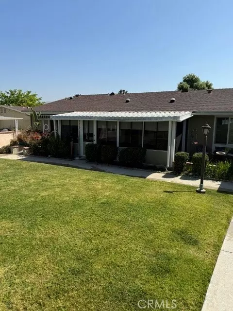 19203 Avenue Of The Oaks, Newhall, CA 91321