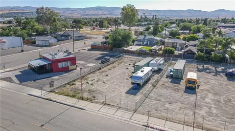 303 Harrison St, Taft, CA 93268 photo 3