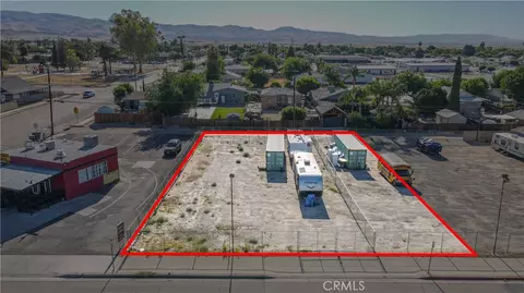 303 Harrison St, Taft, CA 93268 photo 2