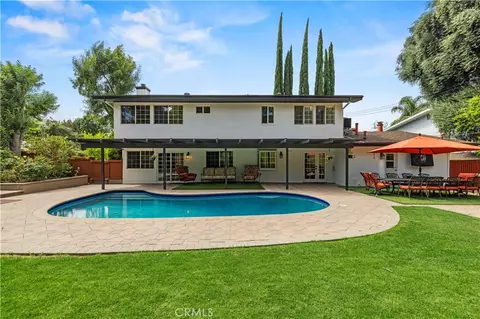 5943 Salamea Ave, Woodland Hills, CA 91367