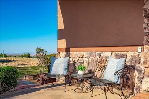 Exterior - 6716 Granada Dr, Palmdale, CA 93551 photo 9 of 18