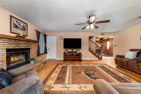 Other - 6716 Granada Dr, Palmdale, CA 93551 photo 2 of 10