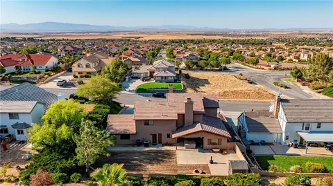 View/Area - 6716 Granada Dr, Palmdale, CA 93551 photo 2 of 6