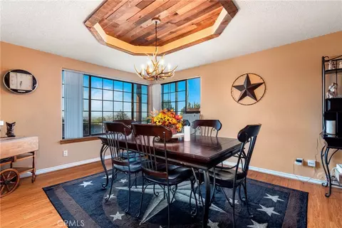 Dining - 6716 Granada Dr, Palmdale, CA 93551 photo 2 of 3