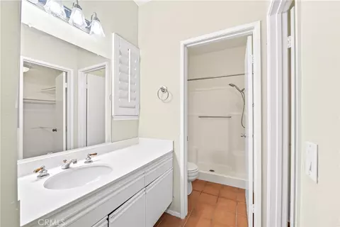 Bath - 27668 Haskell Canyon Rd, Saugus, CA 91350 photo 1 of 3