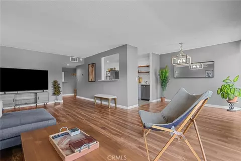 5454 Zelzah Ave #309, Encino, CA 91316