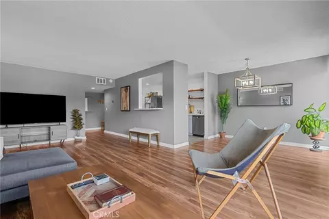 5454 Zelzah Ave #309, Encino, CA 91316