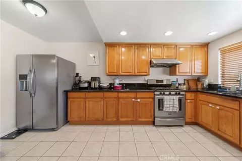 Kitchen - 6284 Corte Barata, Camarillo, CA 93012 photo 2 of 3