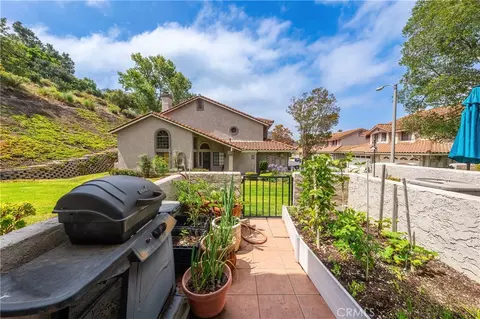Exterior - 6284 Corte Barata, Camarillo, CA 93012 photo 3 of 7