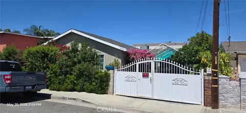 24746 Spruce, Newhall, CA 91321