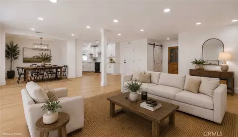 Living - 2886 Galena Ave, Simi Valley, CA 93065 photo 2 of 7