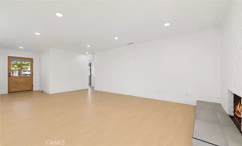 Living - 2886 Galena Ave, Simi Valley, CA 93065 photo 4 of 7