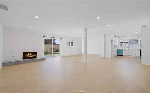 Living - 2886 Galena Ave, Simi Valley, CA 93065 photo 3 of 7