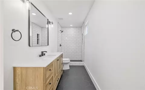 Bath - 2886 Galena Ave, Simi Valley, CA 93065 photo 3 of 5