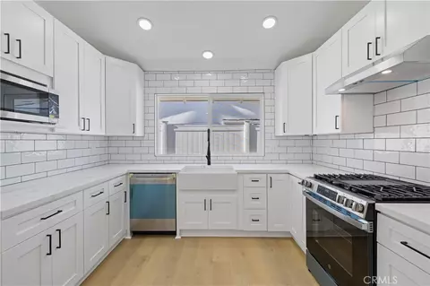Kitchen - 2886 Galena Ave, Simi Valley, CA 93065 photo 1 of 2