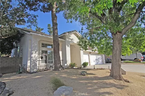 3420 Caspian Dr, Palmdale, CA 93551