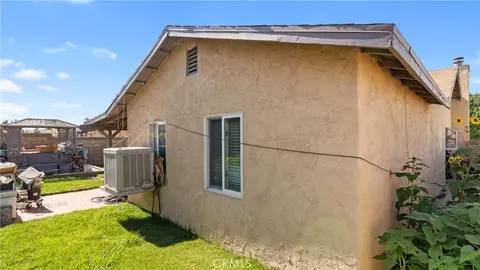 Exterior - 1146 Chagal, Lancaster, CA 93535 photo 3 of 3